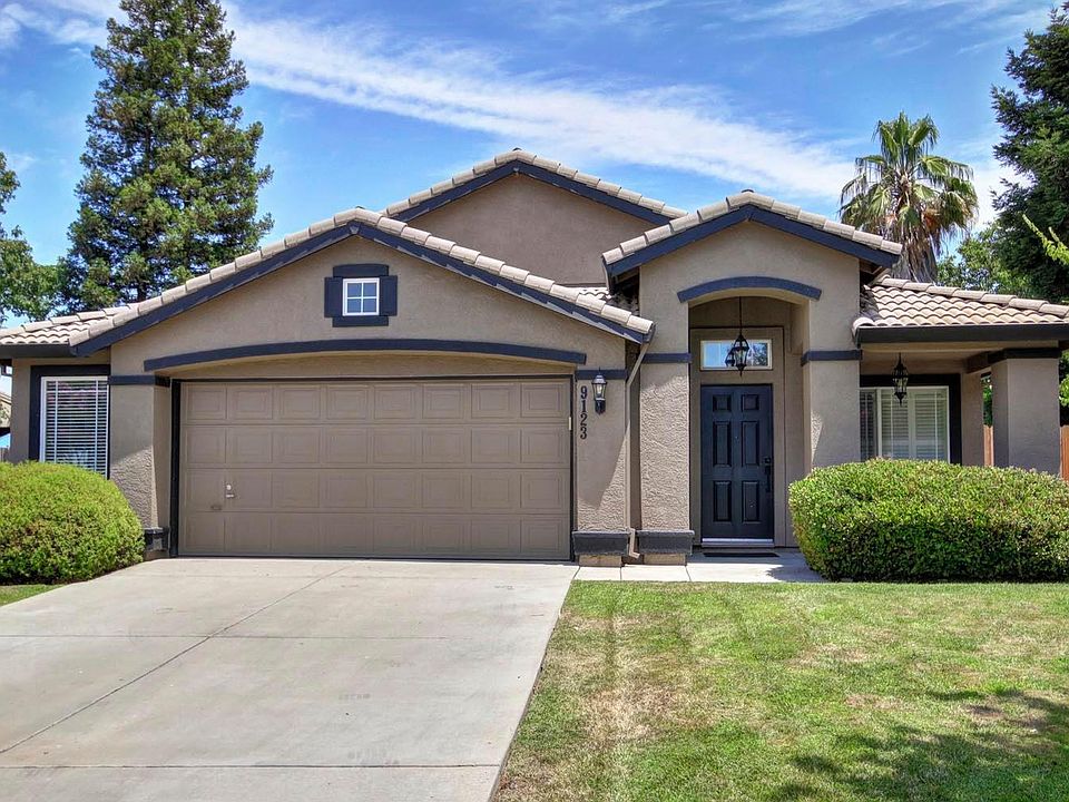 1st image of 9123 Leland Oaks Ct