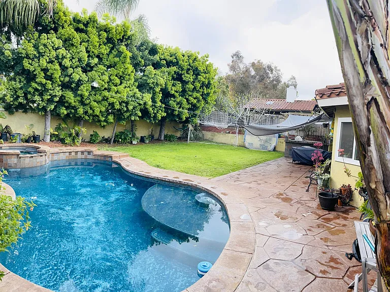 1582 Drake Ct — Photo 13