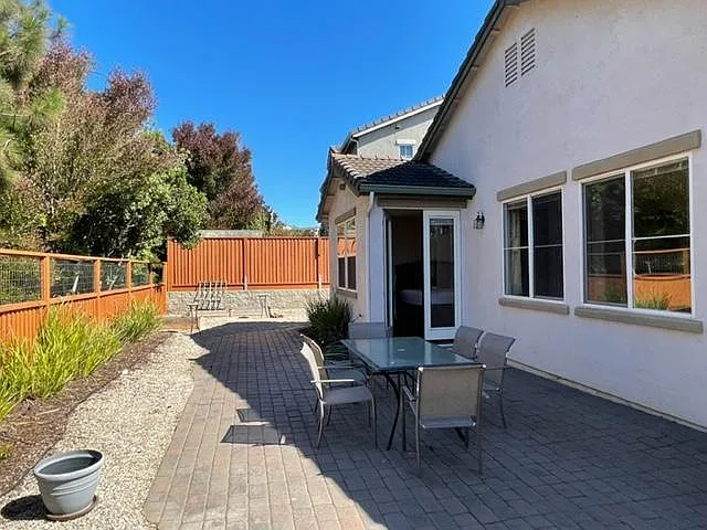 5005 Beach Wood Dr — Photo 18