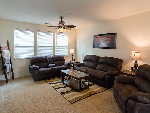 3rd image of 2625 Nicolson Cir