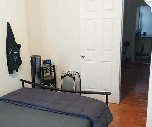 3rd image of 3020 43rd St APT 1R