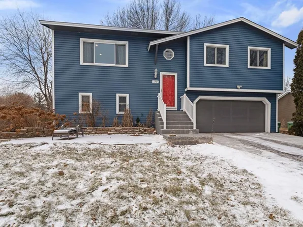 11764 4th St NE, Blaine, MN 55434