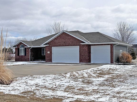 4th image of 680 E Tumbleweed Ln