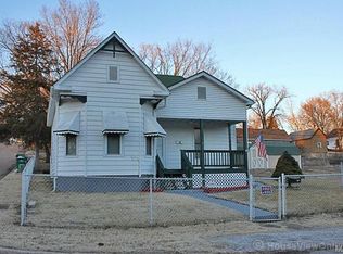 412 Valley Pl, De Soto, MO 63020
