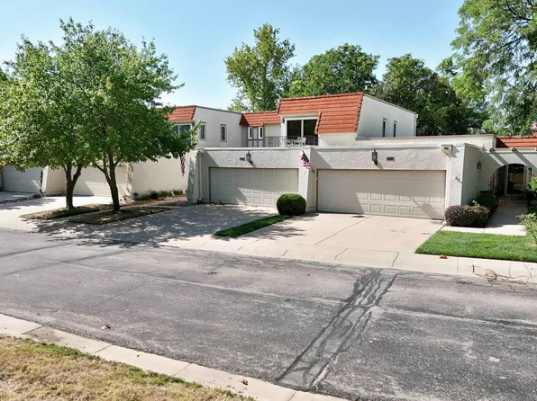10 E Via Roma Dr, Wichita, KS 67230