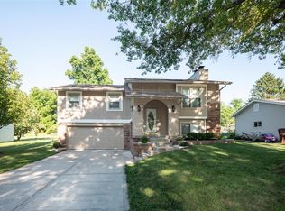 125 Mill Spring Ln, Saint Peters, MO 63376