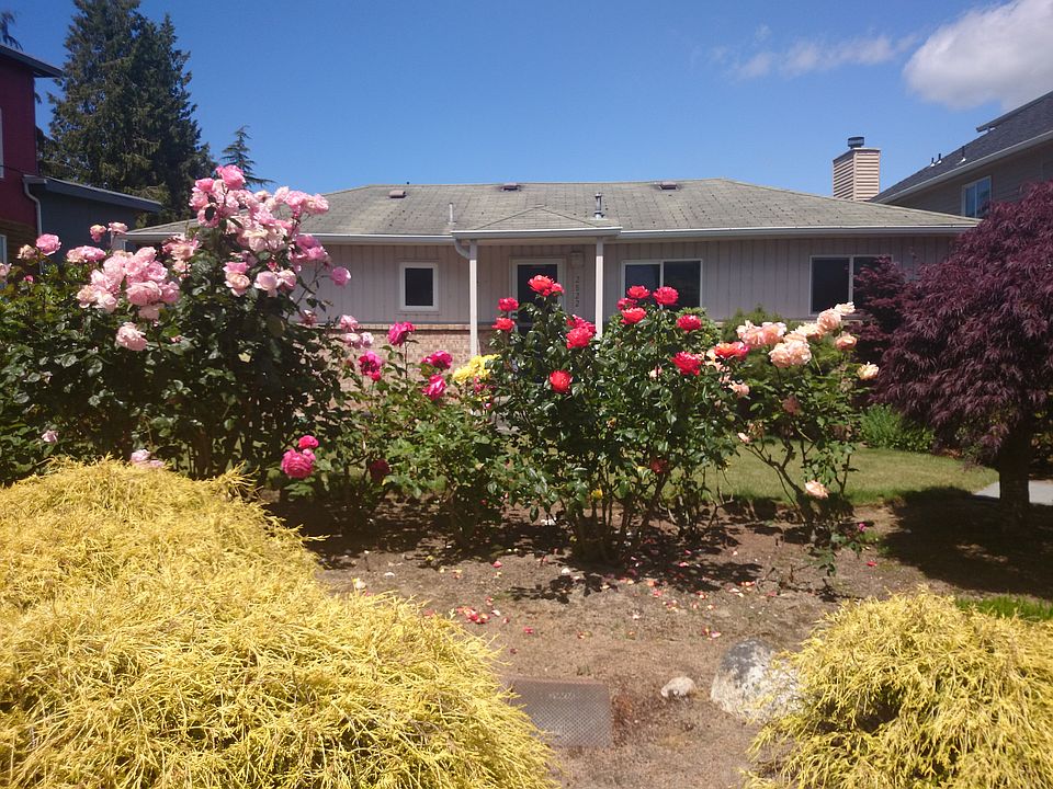 2nd image of 2822 NW 92nd St