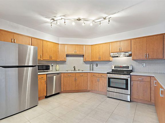 2nd image of 325 Harmon Cove Tower