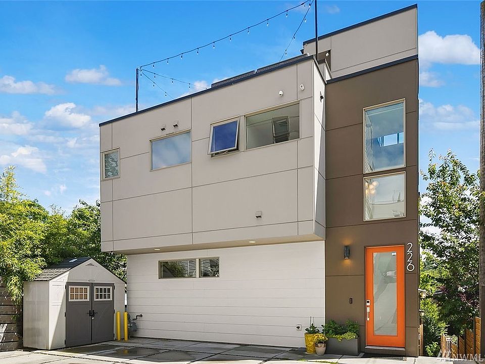1st image of 226 27th Ave E