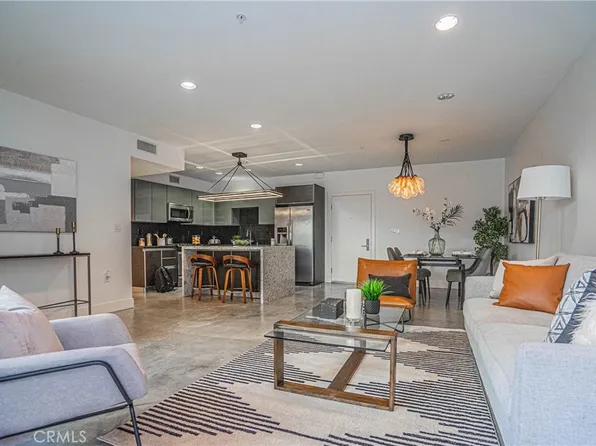 133 S Los Robles Ave Unit 204, Pasadena, CA 91101