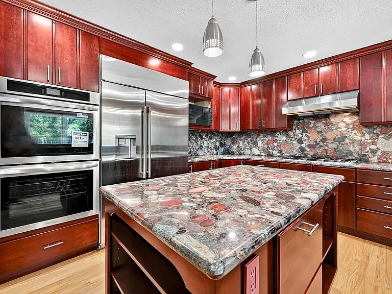 2628 Superior Dr — Photo 14