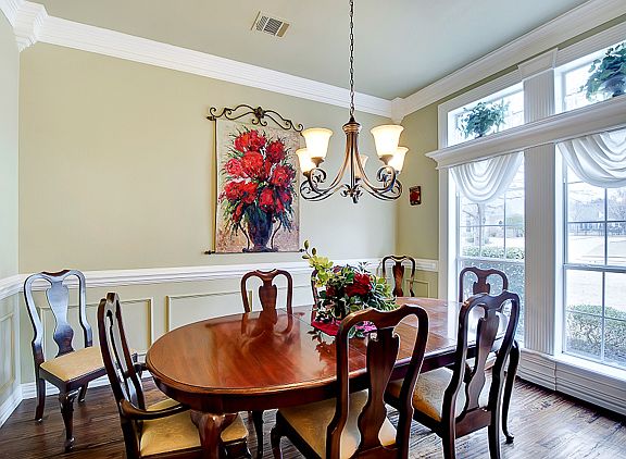 5th image of 809 Kleberg Ct