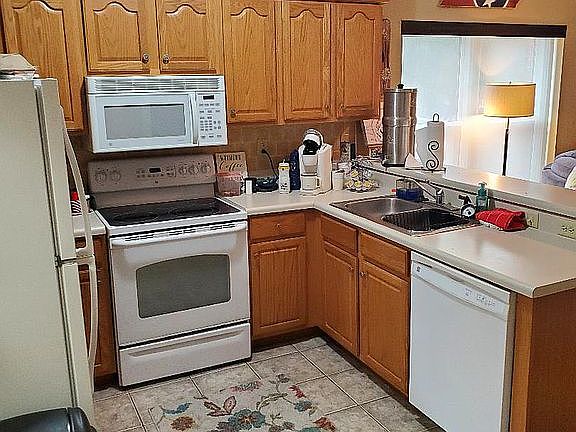 4th image of 100 Market St #204
