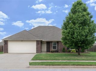 1307 Spruce St, Pea Ridge, AR 72751