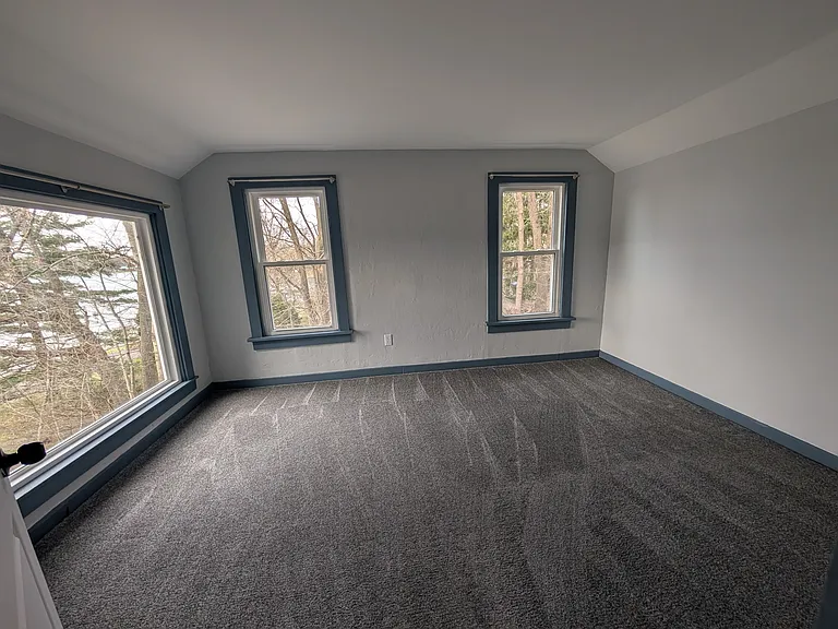 6296 Lakeview Dr — Photo 5