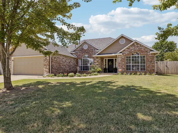 7902 N 125th East Ave, Owasso, OK 74055