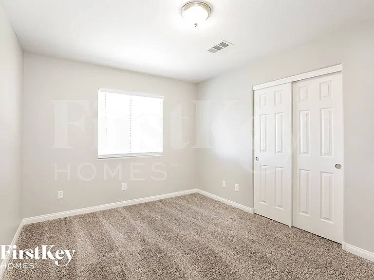 9501 Forest Lily Ct — Photo 11