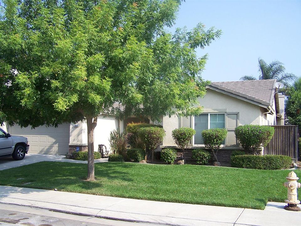 1st image of 10619 Willow Glen Cir