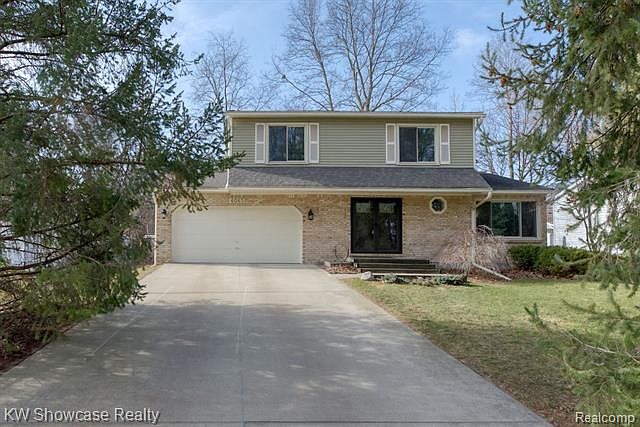 1st image of 4065 Saginaw Trl
