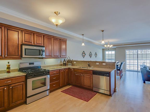 5th image of 225 N Whittaker St Unit 10