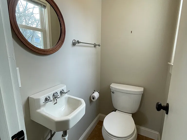 303 S New Castle St — Photo 10