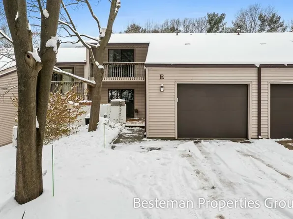 17554 Parkwood Unit E, Spring Lake, MI 49456
