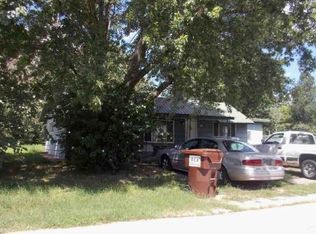 217 E Myrtle St, Aurora, MO 65605
