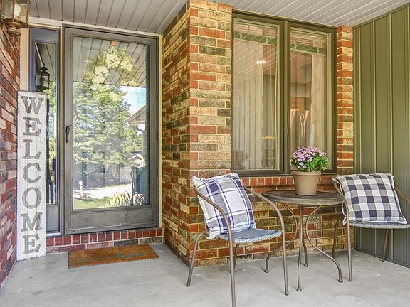 5th image of 5935 S Geronimo Drive
