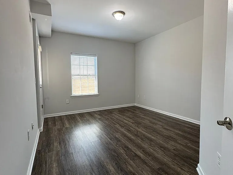 408 Westminster Ave #222 — Photo 4