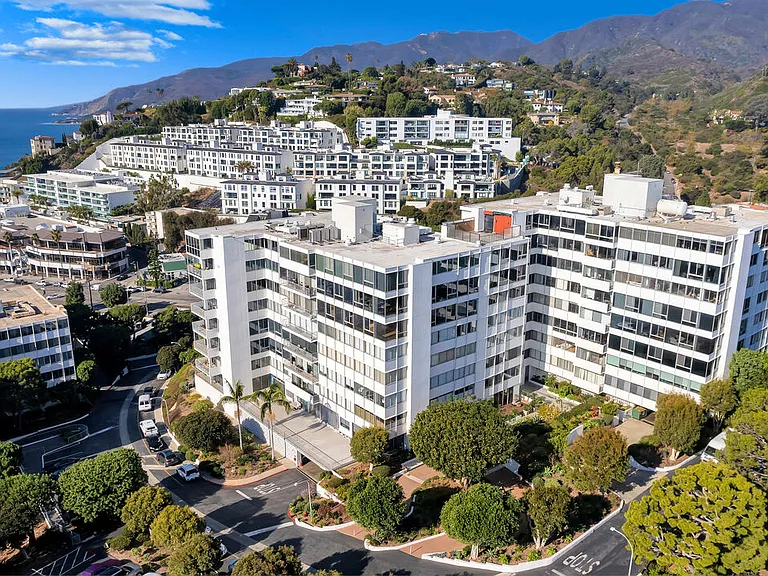 17350 W Sunset Blvd #204 — Photo 12