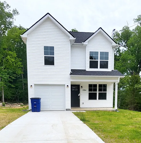 204 Ashlyn Dr Photo 1