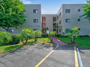 5160 Las Verdes Circle #314, Delray Beach, FL 33484