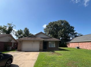 1410 E 13th St, Russellville, AR 72802