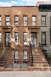 352 East 69th Street in Lenox Hill