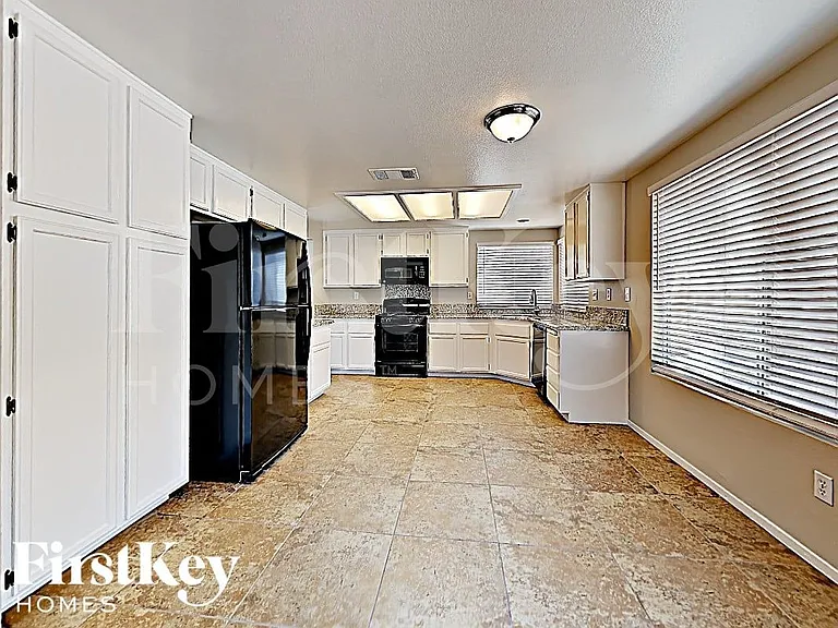 1683 Black Hills Way — Photo 5