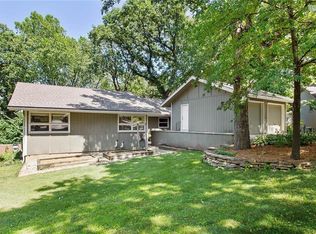 10020 W 68th St, Merriam, KS 66203