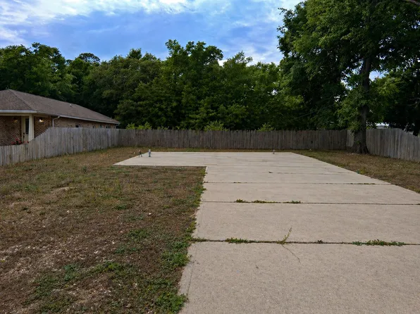 1438 Cedar St, Niceville, FL 32578