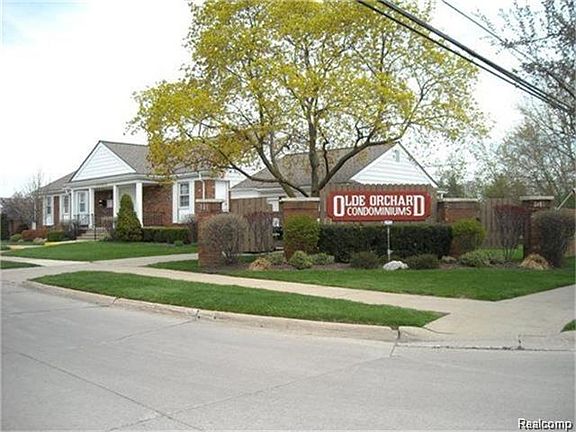 5th image of 24808 Olde Orchard St #9