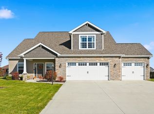 12178 Fazio Dr, Fort Wayne, IN 46818