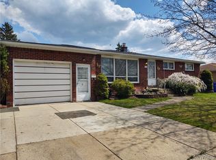 141 Leocrest Ct, Buffalo, NY 14224