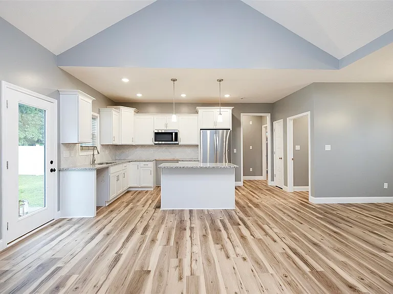 1254 Melody Ave — Photo 7