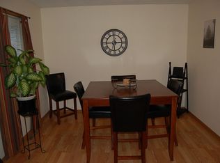 73 N Park Rd, Machesney Park, IL 61115