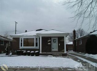 18080 Lister Ave, Eastpointe, MI 48021