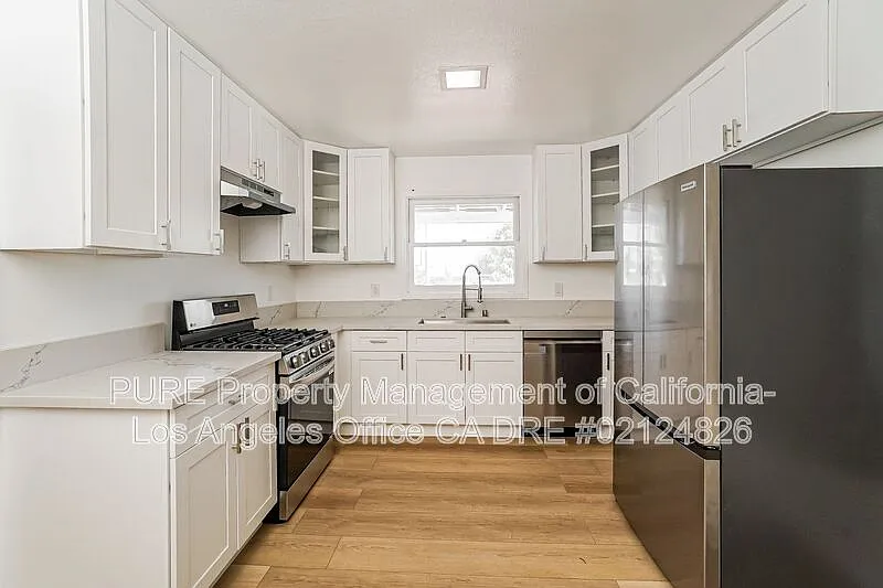 215 N Western Ave