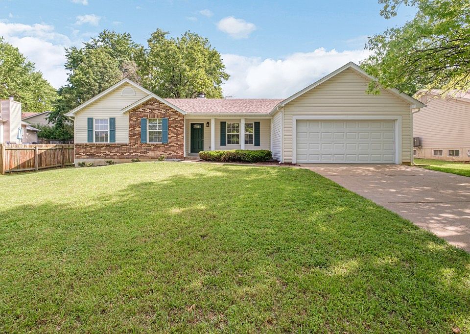 1st image of 525 Chapparal Dr