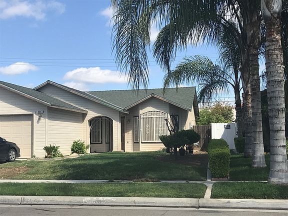 3rd image of 5361 E Lamona Ave