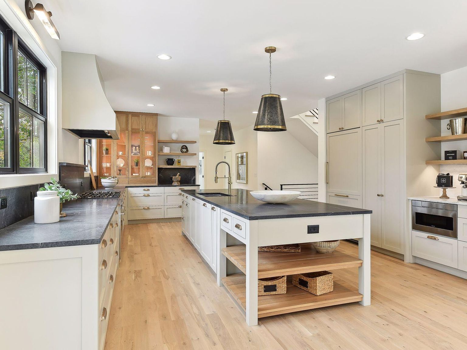 157f9e70194757af79b4509df813d0