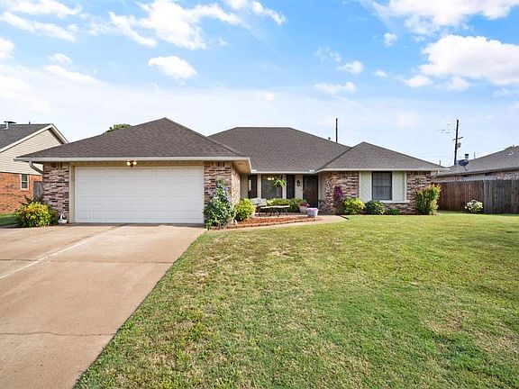 2nd image of 309 Wren Dr