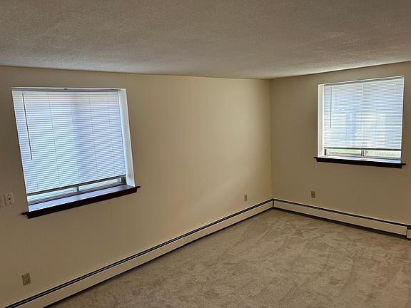 3rd image of 2650 Colfax Ave S APT 102