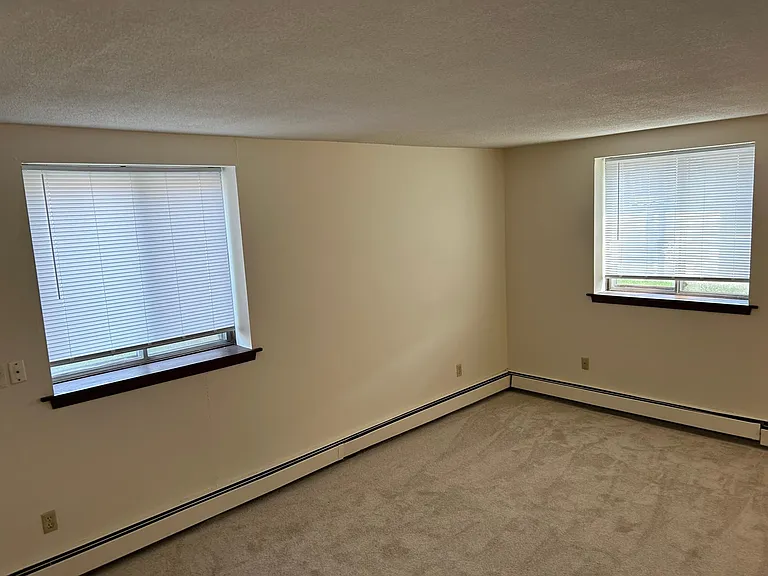 2650 Colfax Ave S #102 — Photo 3